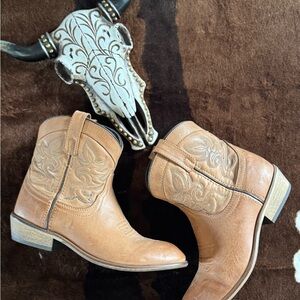 Dingo Tan Ankle Boots